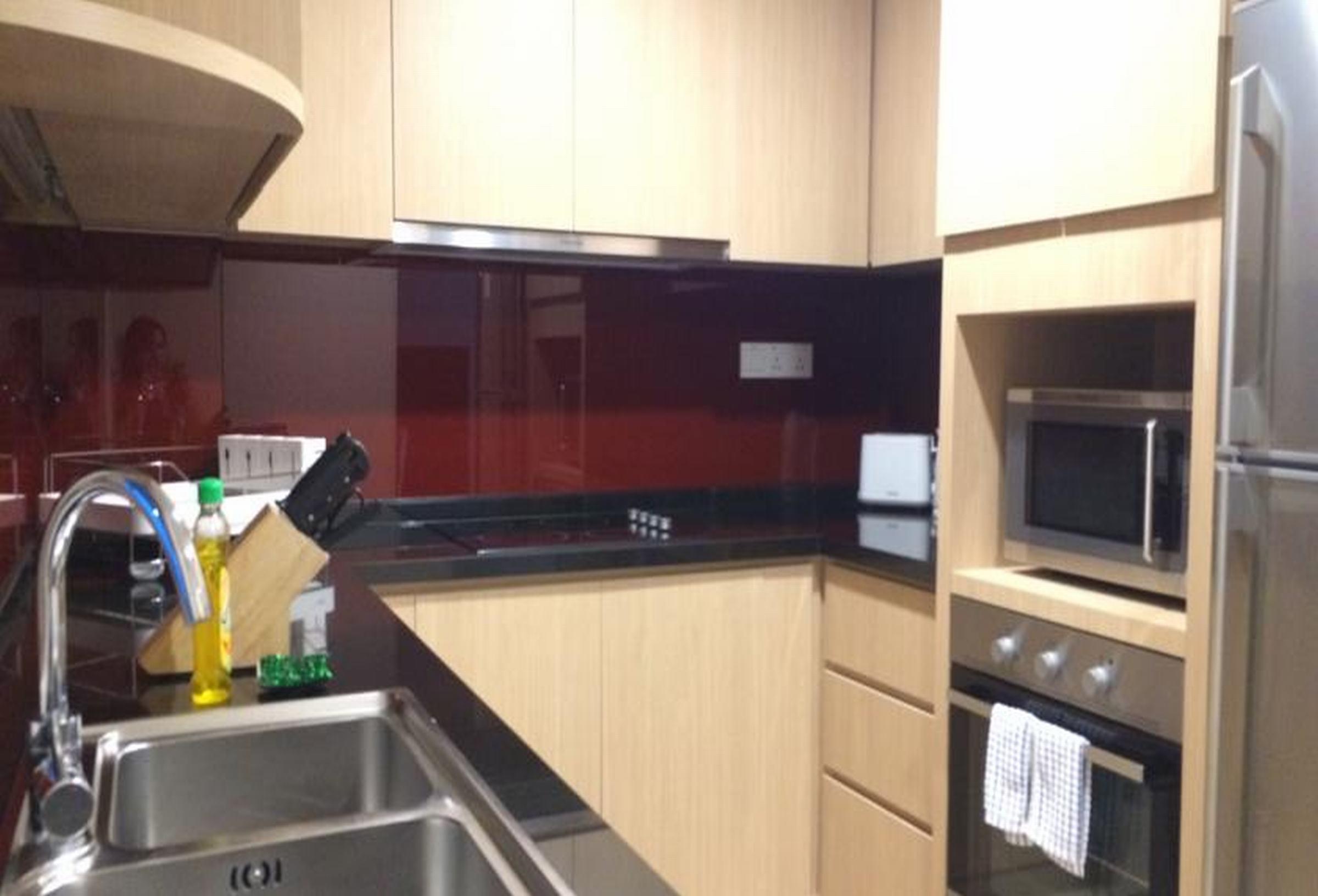 Somerset Хошимин Екстериор снимка A typical kitchen in a condominium